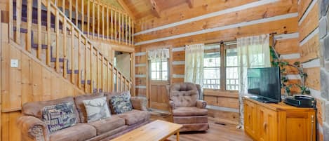 Gatlinburg Vacation Rental | 1BR | 1.5BA | 600 Sq Ft | Stairs Required to Access