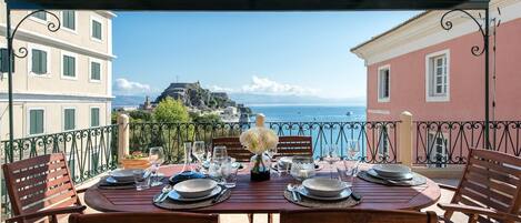 Corfu Town Townhouse | 3 Bedroom | Arieni House | Stunning Sea Views | Walking Distance to Centre