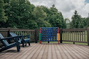 What a beautiful secure and private place to stay!
