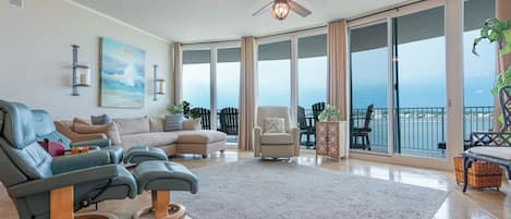 Caribe Resort D705 Living Room