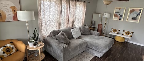 Living room with large sectional - can sleep 2!