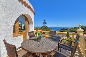 Outdoor dining area