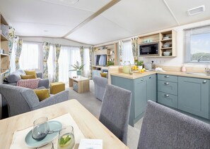 Platinum 2  Sleeps 4 - Perran Heights Holiday Park, Penhallow