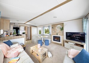 Platinum 2  Sleeps 4 - Perran Heights Holiday Park, Penhallow