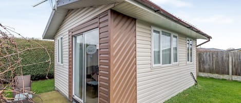 Chalet 2 - Ravenna Holiday Park, Anderby Creek, Mablethorpe