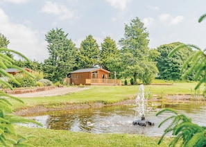 Cherry Tree Lodge - Herons Brook Retreat Lodges, Narberth, Nr Tenby