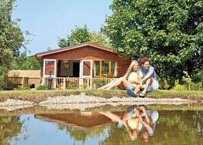 Hornbeam Lodge 5 - Herons Brook Retreat Lodges, Narberth, Nr Tenby