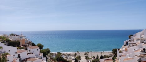 Uitzicht op strand/zee