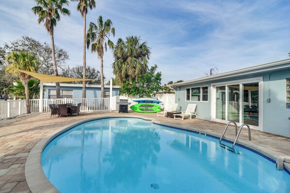 Indian Rocks Beach Vacation Rental | 5BR | 2.5BA | Step-Free Access
