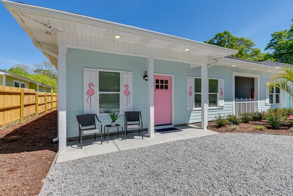 Ocean Isle Beach Vacation Rental | 2BR | 1BA | 800 Sq Ft | 1 Step to Access