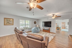 Floor, Flooring, Furniture, Indoors, Living Room