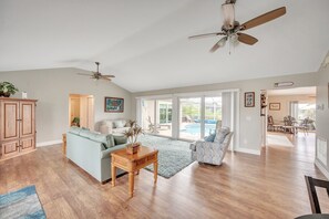 "Indoors","Floor","Home Decor","Flooring","Furniture"