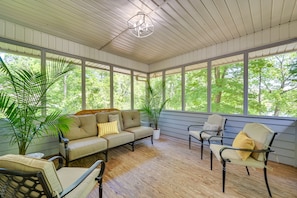 Screened Porch | Boat Slip + Dock | Private Beach