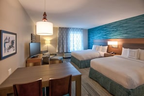 Unit with 2 Queen size beds and 1 sofa bed