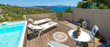 Luxury Skiathos Villa | 2 Bedrooms | Suite White Gea | Private Pool | Vasilias