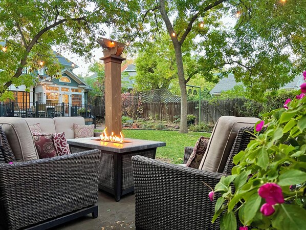 Guests love this private courtyard nestled between the two homes!