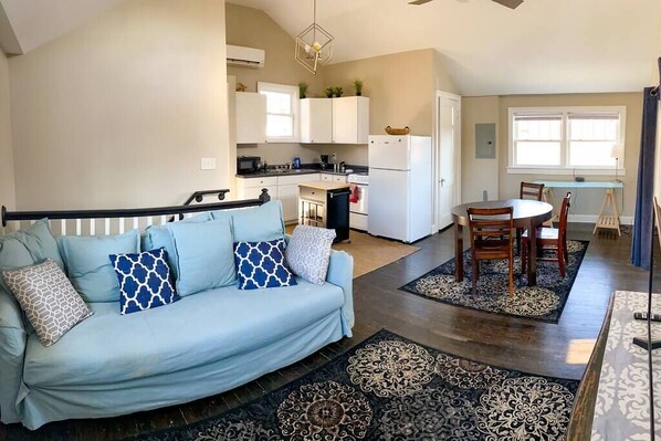 Living Room (1)