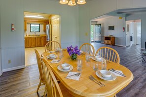 Dining Area | Dishware + Flatware