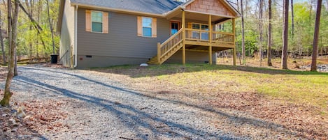 Ellijay Vacation Rental | 3BR | 2BA | Stairs Required | 1,200 Sq Ft