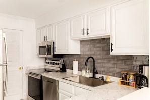 Fully equipped kitchen for all of your cooking needs.
