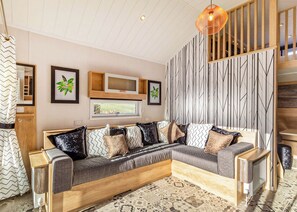 Pladda Pod with Hot Tub - Heads of Ayr Holiday Park, Ayr