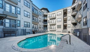 Shared pool in the middle of the complex