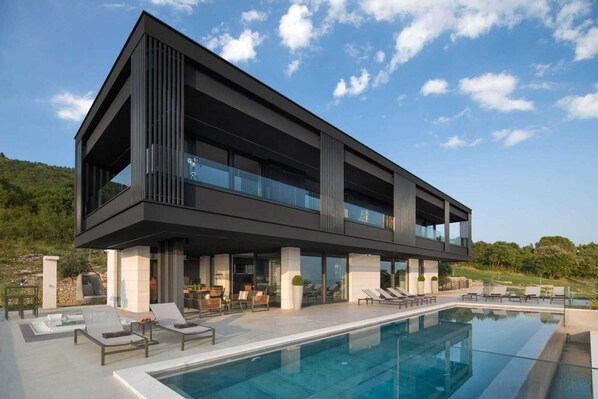 Piscine maison de vacances