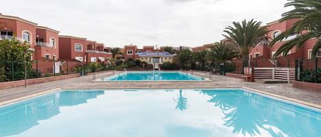 Holiday Home Swimming Pool