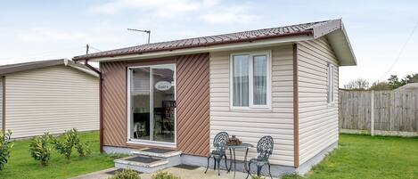 Chalet 4 - Ravenna Holiday Park, Anderby Creek, Mablethorpe