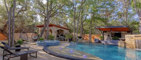 The Backyard Oasis - Walker Luxury Vacation Rentals
