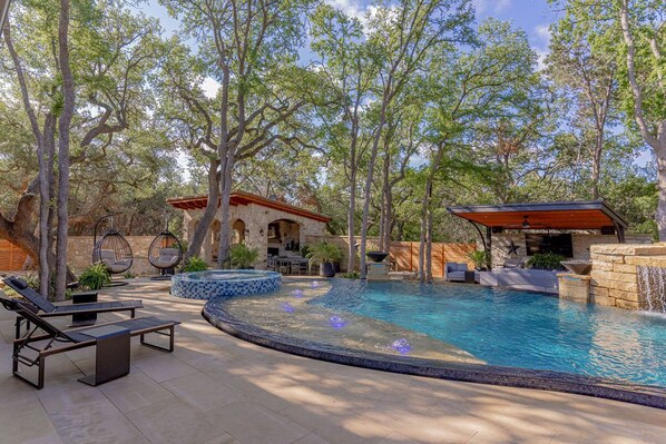 The Backyard Oasis - Walker Luxury Vacation Rentals