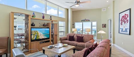 Crescent Siesta Key Charmer - a SkyRun Sarasota Property - 