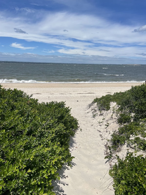 Private beach path across street. 1 minute to walk to sandy beach.