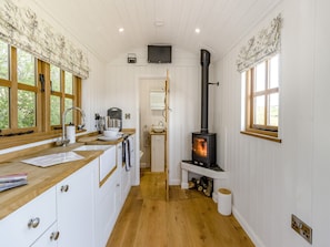 Open plan living space | The Snug - Oswestry Retreats, Llansilin, near Oswestry