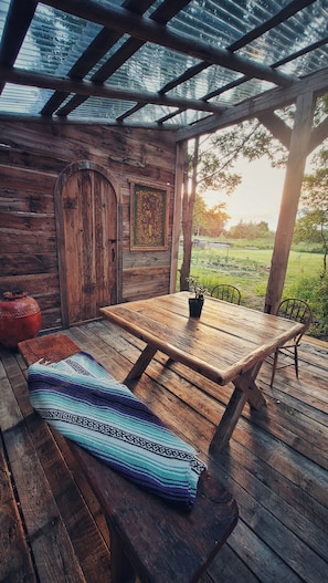 Outdoor dining