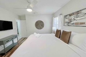 Bedroom 2: King Bed, Smart TV, Room Darkening Shades, Bedside Lighting, Large Closet(not pictured)