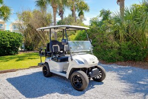 Electric Golf Cart - Enjoy cruising 30A in our golf cart!