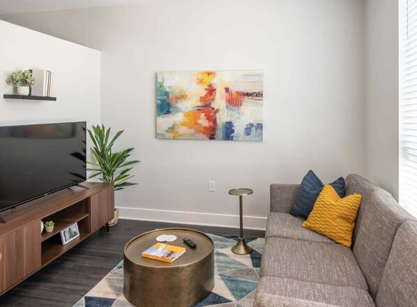 Cozysuites l Prime 1BR in Downtown Cincinnati