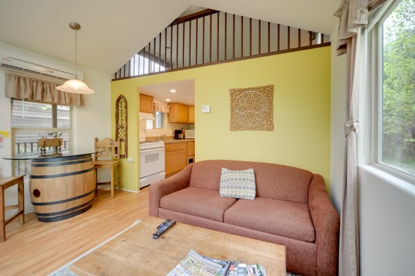Fredericksburg Vacation Rental | 1BR | 1BA | Stairs Required | 350 Sq Ft