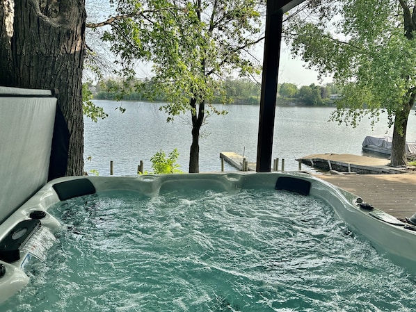 Your own private hot tub with a perfect view of the Cedar Lake