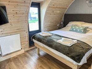 Double bedroom | Barrow View - Firtree Farm Lodges, North Barrow, near Yeovil
