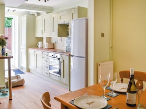 Kitchen/diner | Sandy Paws, Gorleston-on-Sea