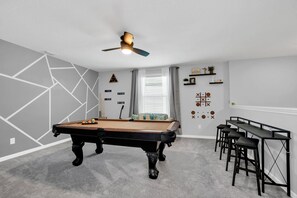 Spielezimmer