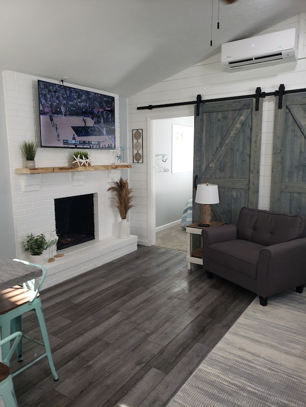 living room fireplace 