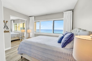 Panoramic Views of the gulf from the upstairs bedroom. 