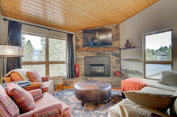 What a cozy cabin experience!