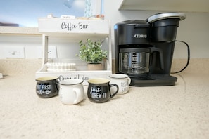 Kaffee und/oder Kaffeemaschine