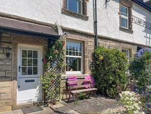 Exterior | Puddle Duck Cottage, Bakewell