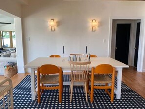 Dining area with extendable dining table. 