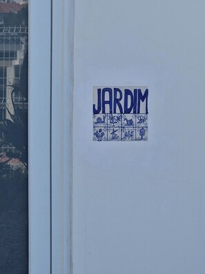 Placa JARDIM